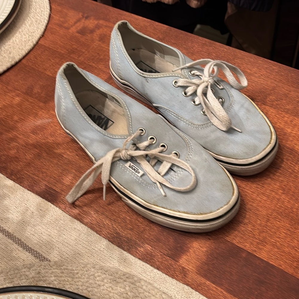 Baby Blue Vans Women’s 7.5 Men’s 6